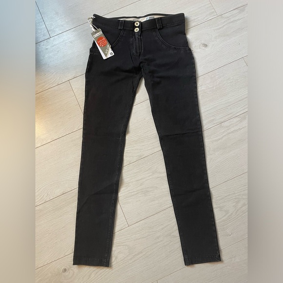 Freddy WR.UP shaping effect. Mid rise. Skinny jean - Picture 5 of 10